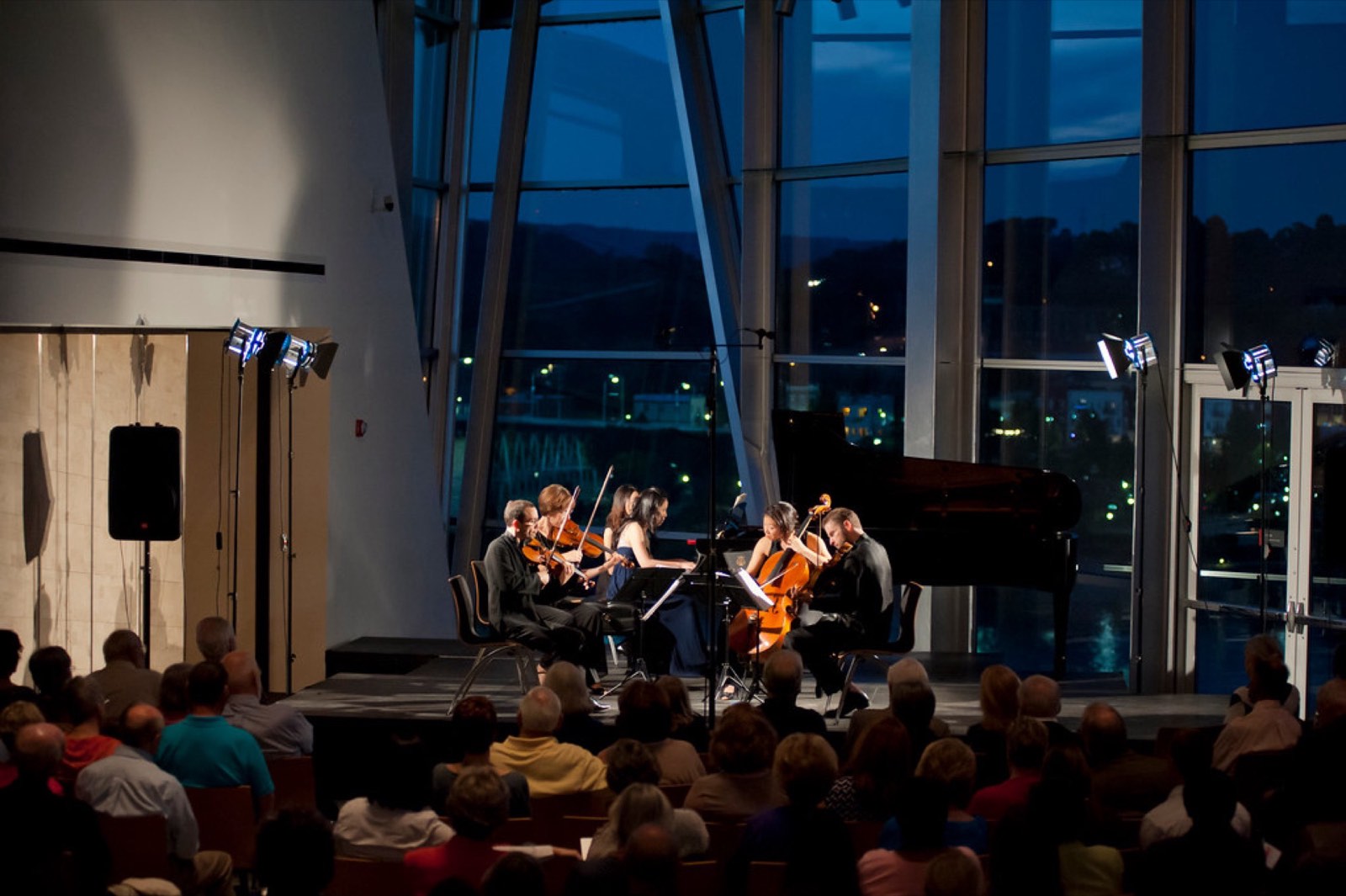 String Theory at the Hunter — Season V, photo 4